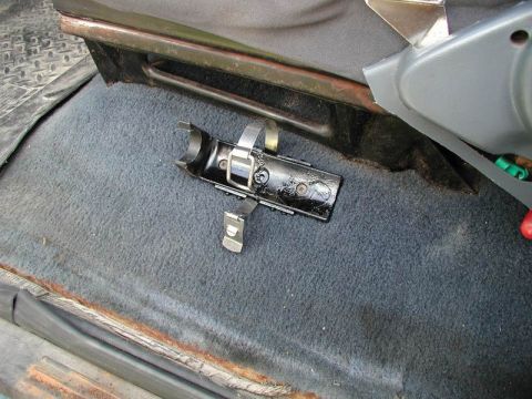 1985 Ford Bronco - A few coats of paint and back in the truck she goes.