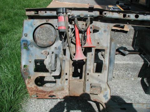 1985 Ford Bronco - The left side; not as bad, but still really rusty.