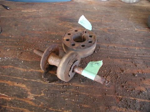 1985 Ford Bronco - What is left of the right rear mount.