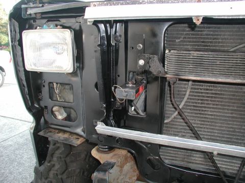 1985 Ford Bronco - Started the day by mounting the plug for my jumper cables.