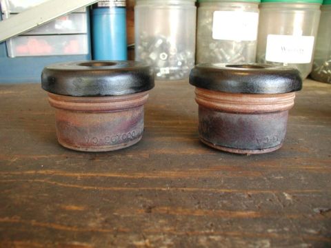 1985 Ford Bronco - I modified two Super Duty cab mounts to meet my specifications.