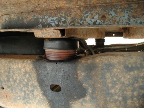 1985 Ford Bronco - Left and right (second from the rear) mounts in place.