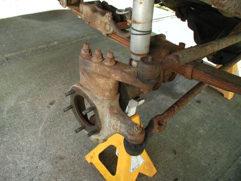1985 Ford Bronco - Shafts out.
