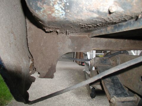 1985 Ford Bronco - Close up of the right rear fender.