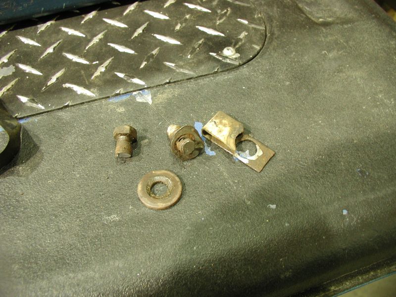 I noticed a rattle on my last wheeling trip, and this was the culprit; left front fender bolt.