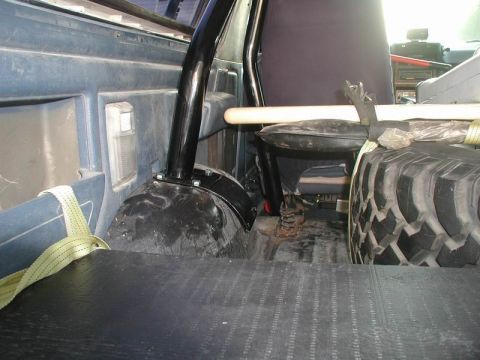 1985 Ford Bronco - All bolted in - will massage the base plate later.