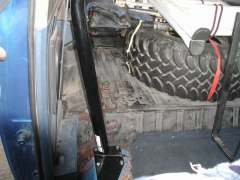 1985 Ford Bronco - All bolted in.