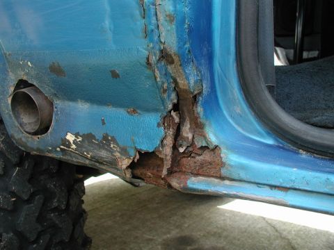 1985 Ford Bronco - Passenger side, bottom of B pillar.