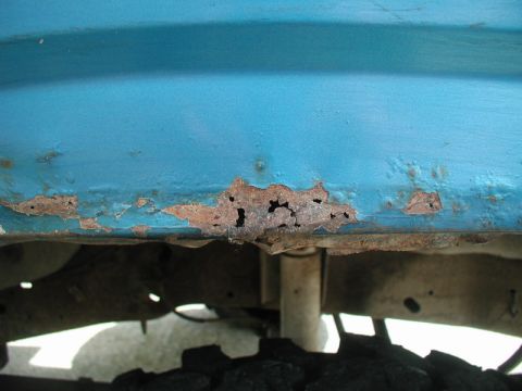 1985 Ford Bronco - Passenger side, front fender.