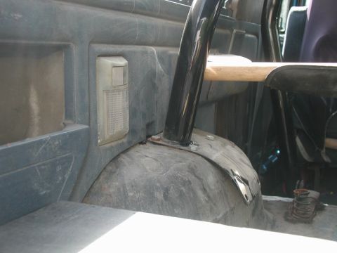 1985 Ford Bronco - Interior, left fender well.