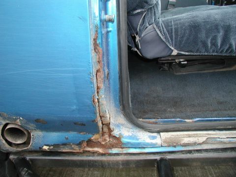 1985 Ford Bronco - Right side:
