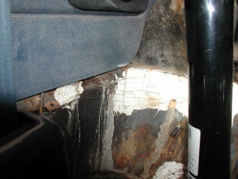 1985 Ford Bronco - Right side: