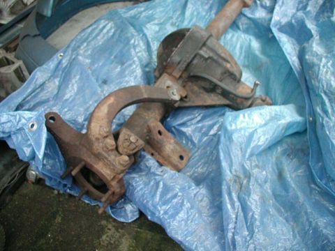 1985 Ford Bronco - It came without the brakes, spindles and shafts.