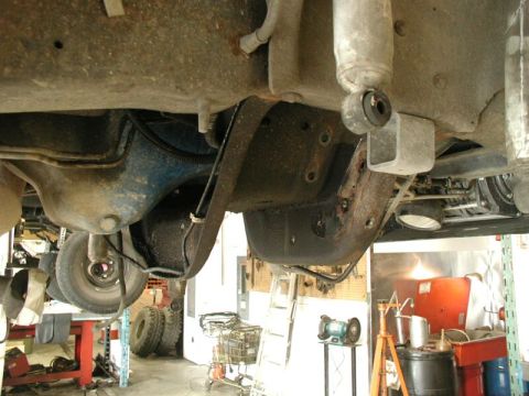 1985 Ford Bronco - The brake line for the right caliper will have to be bent a little.