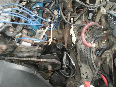 1985 Ford Bronco - Saginaw mounted with pressure hose.