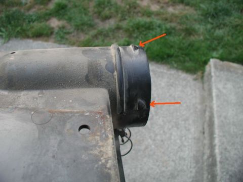 1985 Ford Bronco - Here is the bottom view of the airbox.