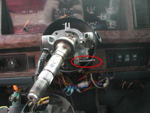 1985 Ford Bronco - I thought I needed to drive out this lock pin that the tilt jaw (see next picture) locks onto, but it turns out that you can press upwards…