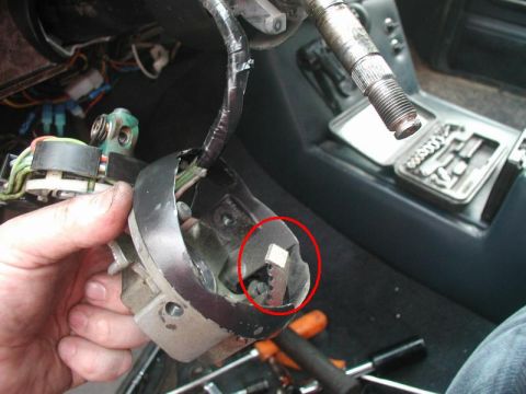 1985 Ford Bronco - Tilt jaw.