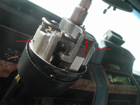1985 Ford Bronco - Lower the tilt jaw to clear the lock pin, line up the tilt flange and tap in the pivot pins.