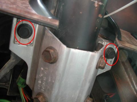 1985 Ford Bronco - Tighten the two bolts.