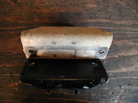 1985 Ford Bronco - The Ford mount is offset and 7 1/8" long, where the Anchor mount is not offset and is only 6 7/8" long. It turns out that the Anchor mount…