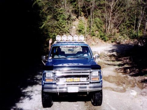 1985 Ford Bronco - Hi camera!