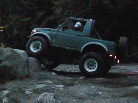 1985 Ford Bronco - Rob had to settle for the small rock.