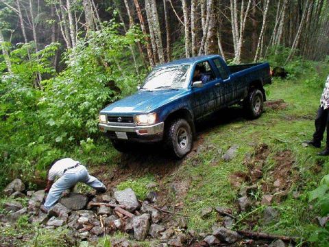 1985 Ford Bronco - Greg stacks a few rocks for Tony.