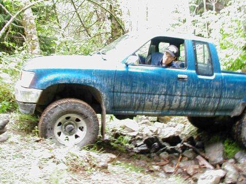 1985 Ford Bronco - Easy does it.