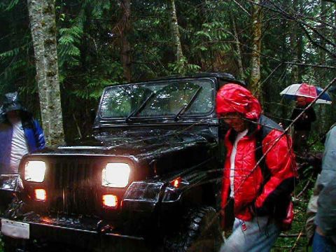 1985 Ford Bronco - Ed flies right over (tunes a blaring).