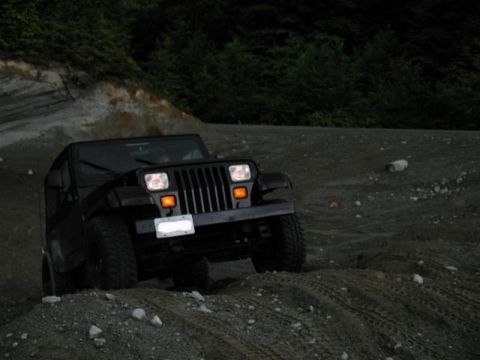 1985 Ford Bronco - Ed playing in the gravel pit.