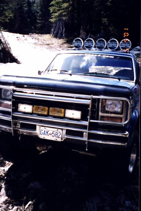 1985 Ford Bronco - Going back through the cross-ditch.