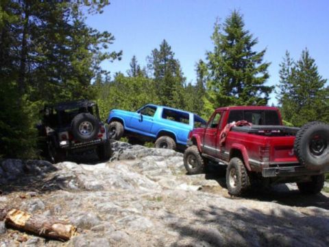 1985 Ford Bronco - Lower Hut Lake.