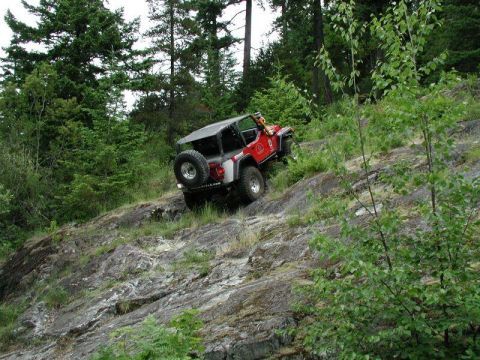 1985 Ford Bronco - But not for Yasu. I think it was just about 30 degrees on the clinometer.