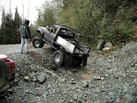 1985 Ford Bronco - Kristian going to the rescue.