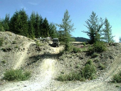 1985 Ford Bronco - Ed playing in the gravel pit.