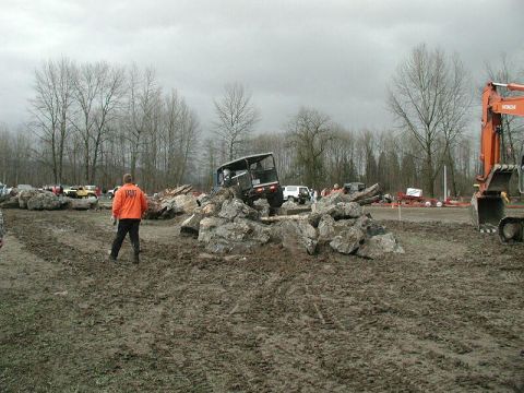 1985 Ford Bronco - This guy makes easy work of the rock pile by just gunning it.