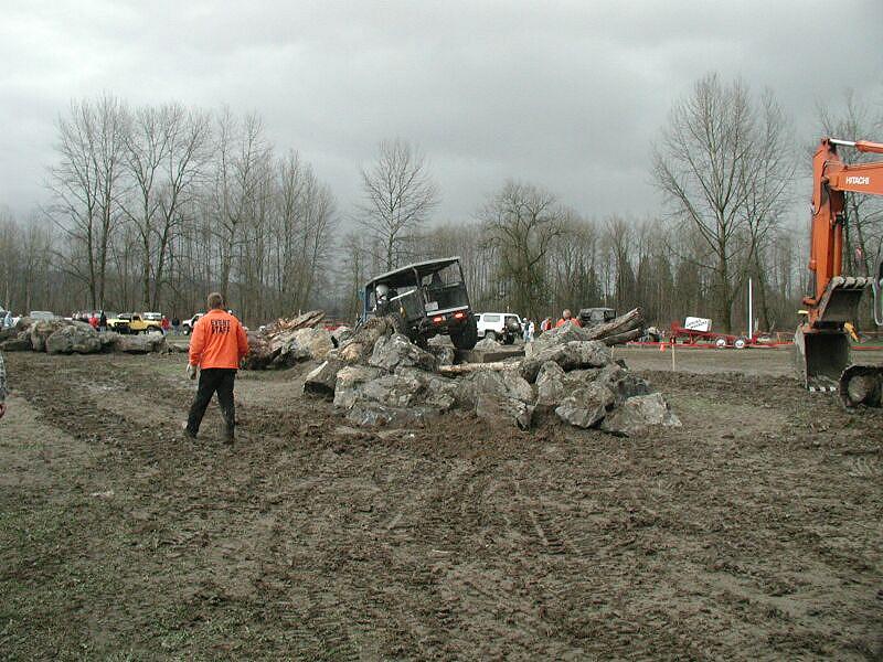 This guy makes easy work of the rock pile by just gunning it.