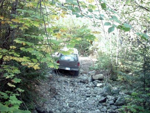 1985 Ford Bronco - The harder way out of Hale Creek.