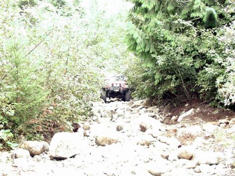 1985 Ford Bronco - Yasu coming up the next challenging part of the trail.