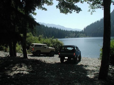 1985 Ford Bronco - Davis Lake cont'd.....
