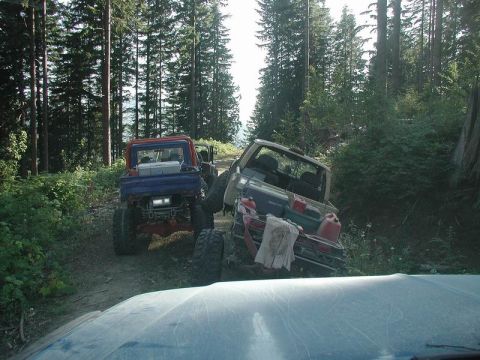 1985 Ford Bronco - Ran into some guys from FunInBC. We tagged along with them to check out the P2P trail. Pretty crazy!