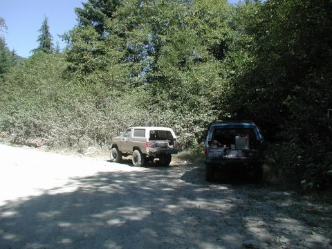 1985 Ford Bronco - No pictures, but Doug lost the right front brake caliper slider.