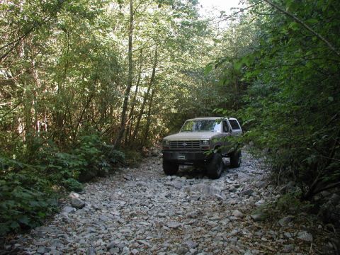 1985 Ford Bronco - Further up the trail.....rear view.