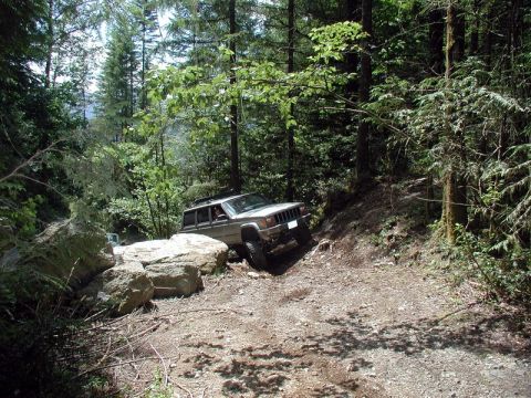 1985 Ford Bronco - The start of the Weaver/Francis traverse.