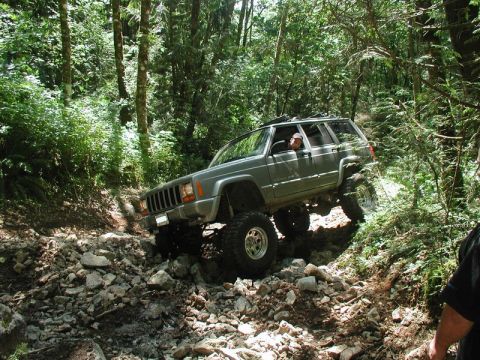1985 Ford Bronco - Chad got himself in a pickle here.....