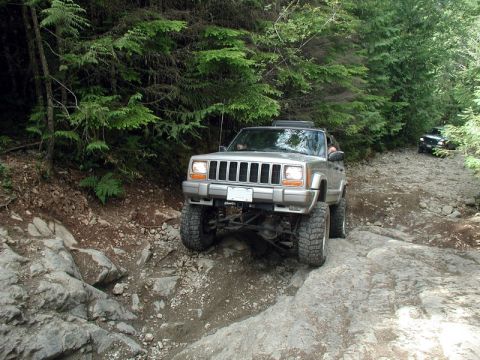 1985 Ford Bronco - The V-rock.