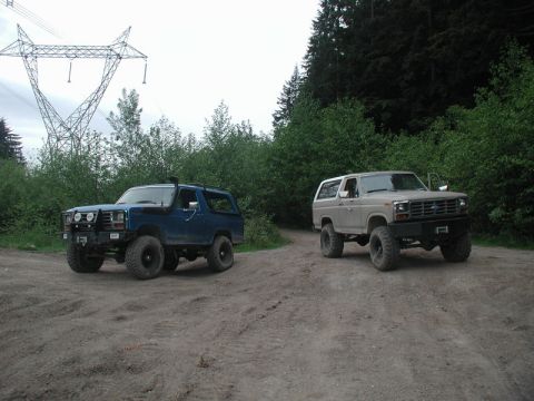 1985 Ford Bronco - Today's crew.