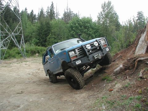 1985 Ford Bronco - This was the end of the power-line trail.