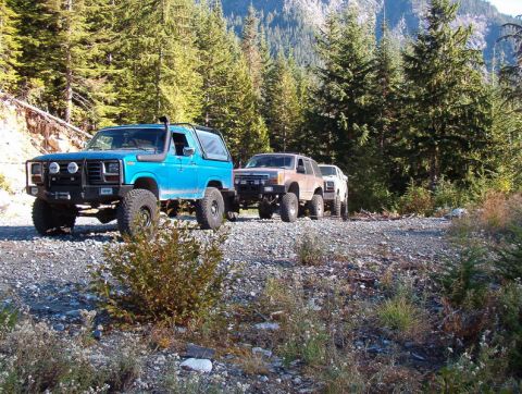 1985 Ford Bronco - Half way up Skwepelli Creek.